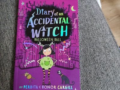 Diary of an Accidental Witch: Halloween Ball by Perdita & Honor Cargill, Illustrated by Katie Saunders