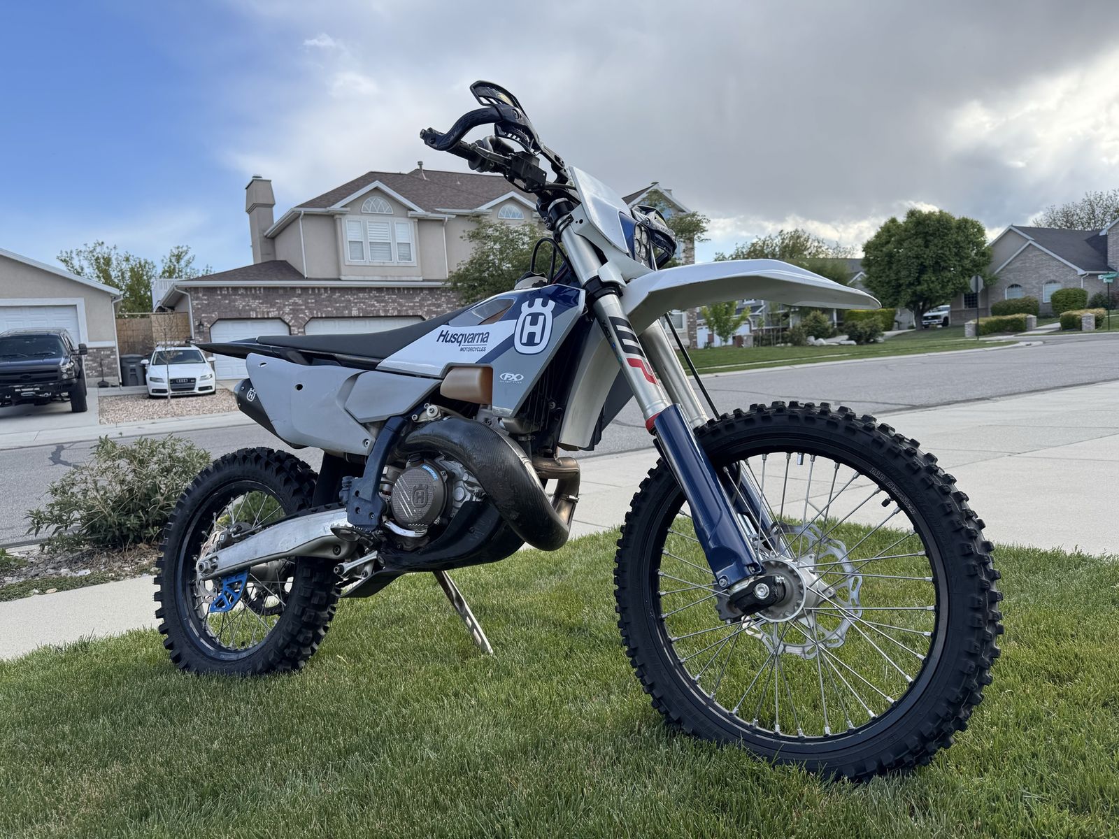 4 Custom Dirt Bikes for Rent