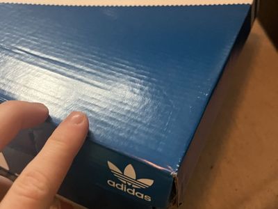 Adidas Sambas