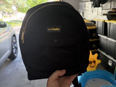 Tushbaby Hip Seat Baby Carrier - Black with Gold Accents - Excellent Condition, Ergonomic Design