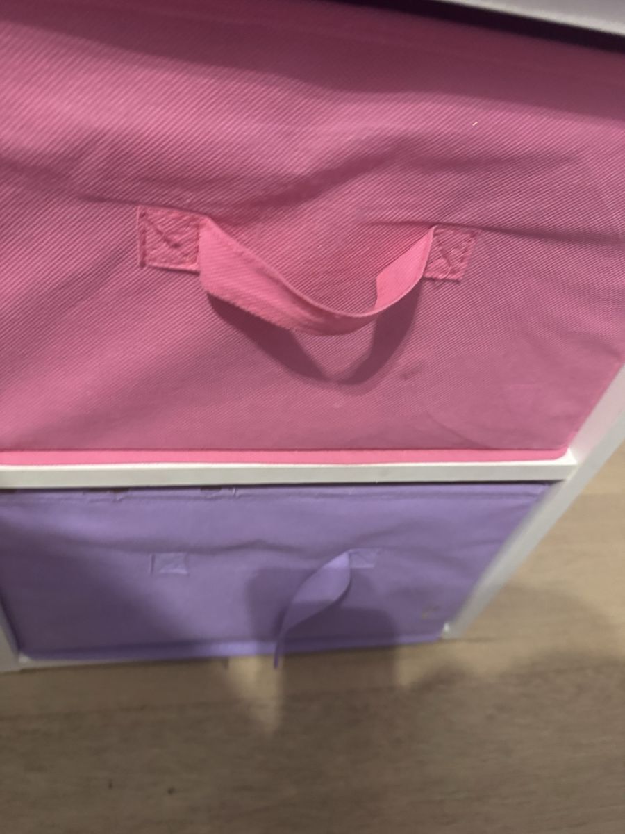 Main image 3