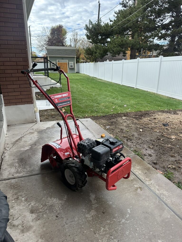 Troy-Bilt Super Bronco CRT Tiller