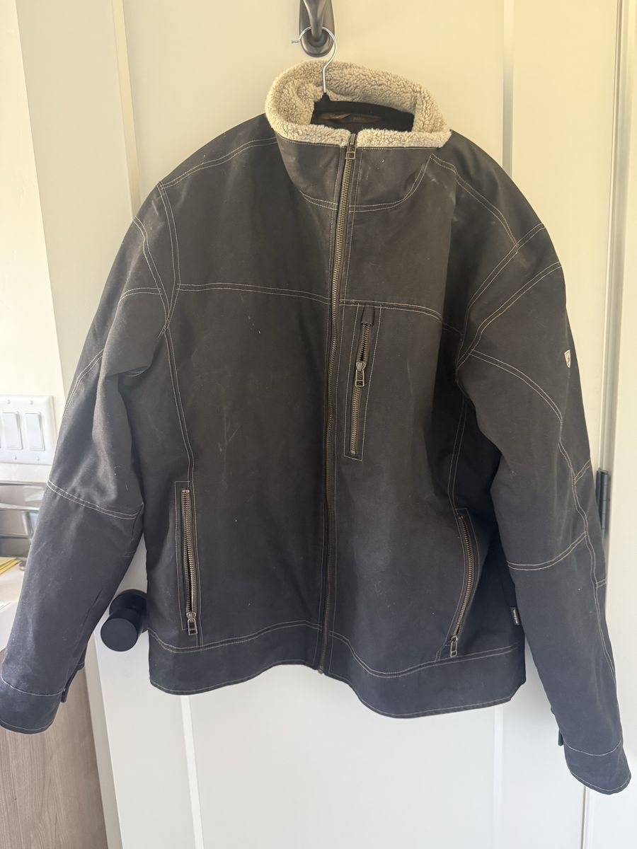KÜHL Born In The Mountains Men's Insulated Jacket XL Black with Sherpa Collar