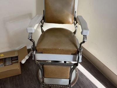 Vintage Koken Barber Chair - Antique
