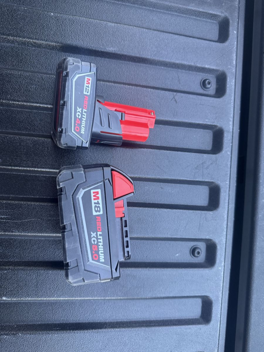 Milwaukee m18 and m12 batteries