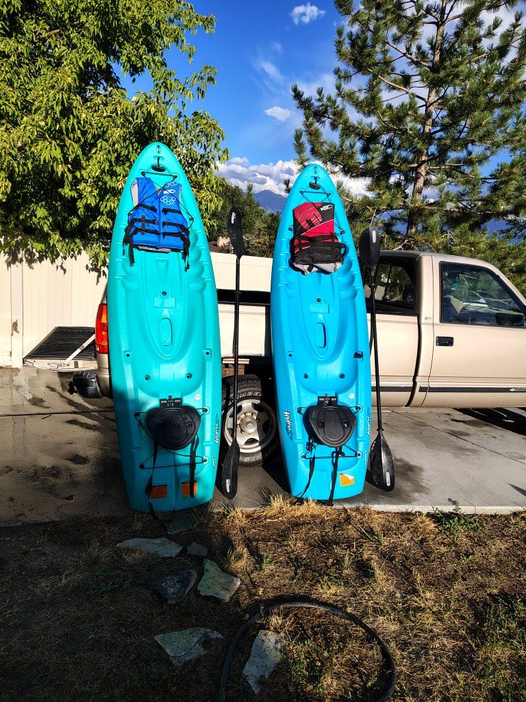 Lifetime Hydros Kayaks - Blue, Set of 2 with Paddles and Life Vests $125 each