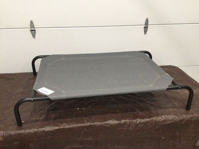 Coolaroo Elevated Dog Bed (medium)