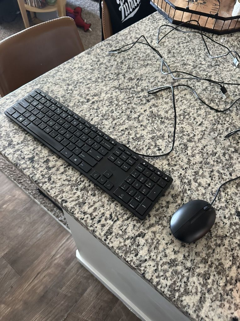 HP 150 Wired Mouse & Keyboard Combo