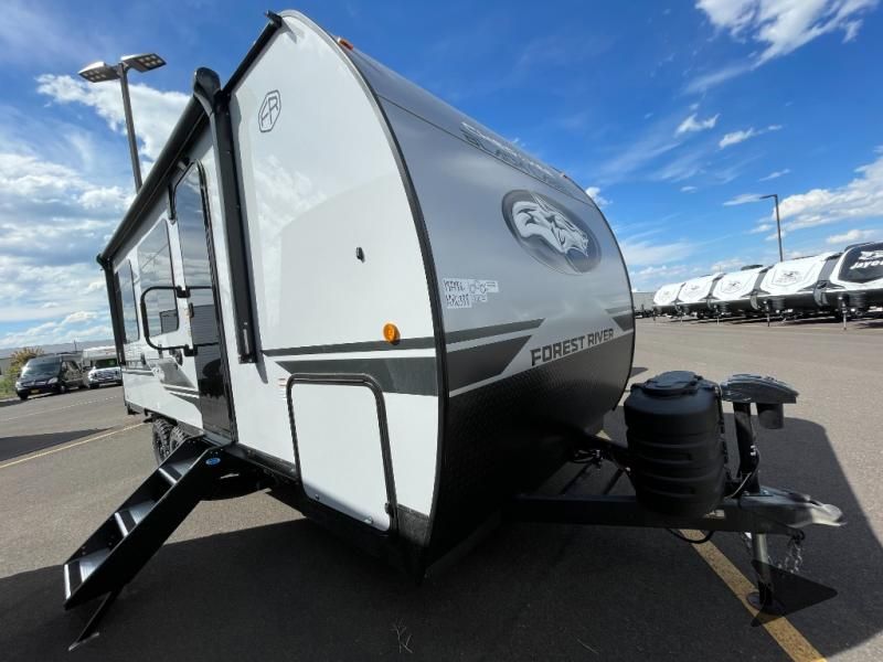 2026 Forest River RV Cherokee Grey Wolf Black Label 18RRBL