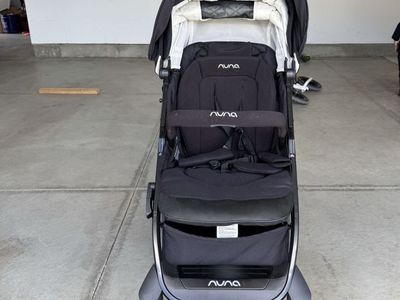 Nuna Trvl Compact Travel Stroller - Black, Lightweight & Foldable