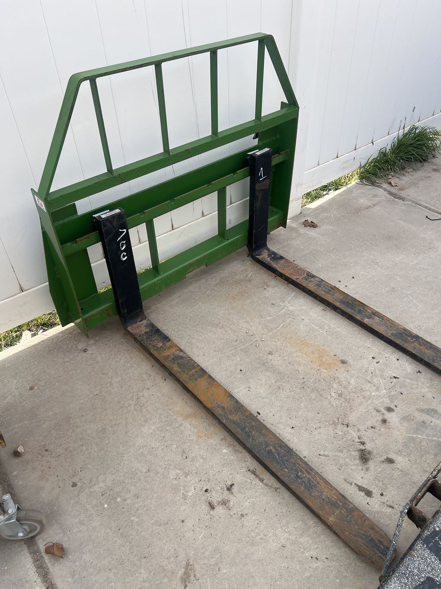 John Deere Forks