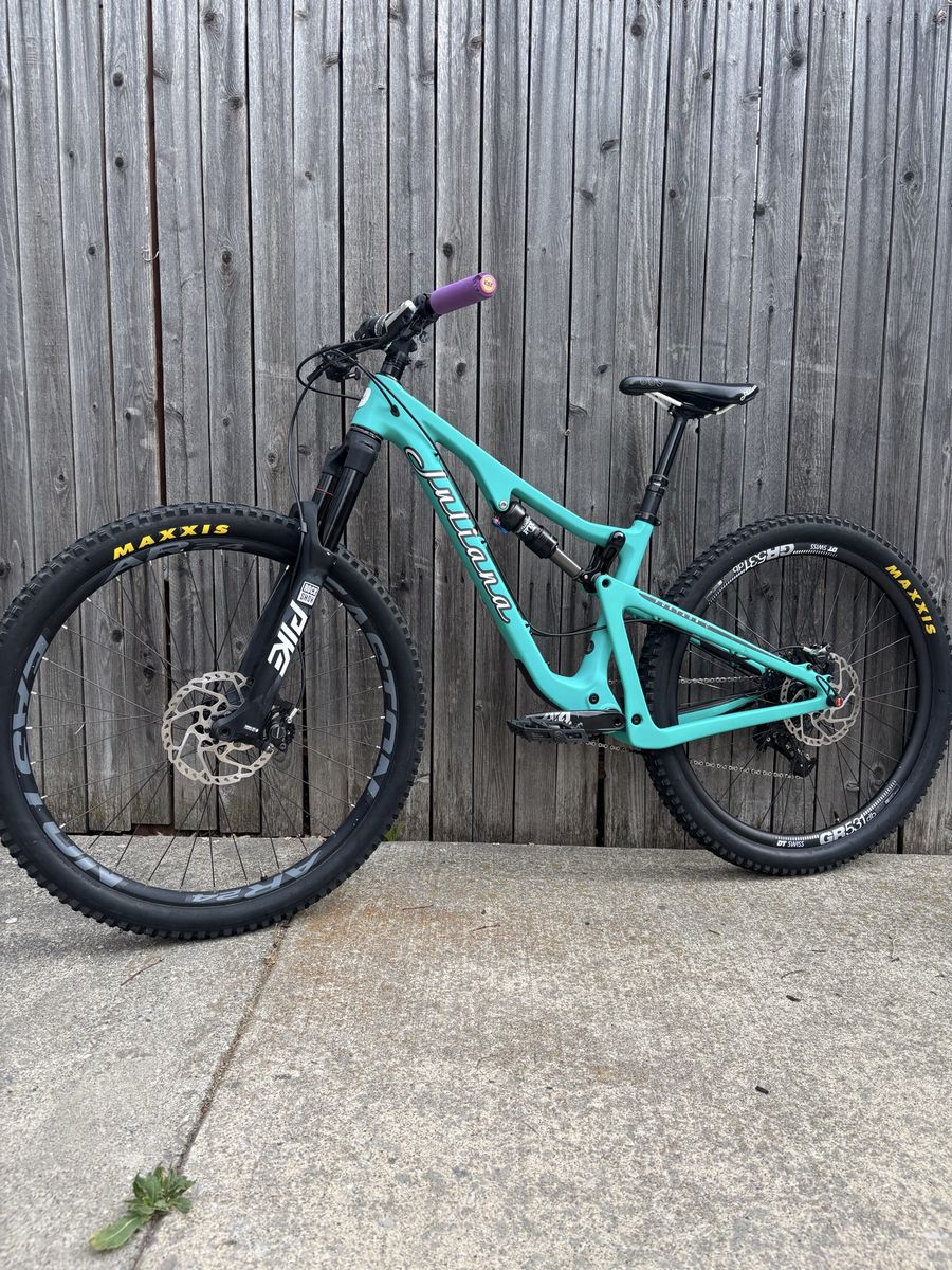 Juliana Furtado Carbon