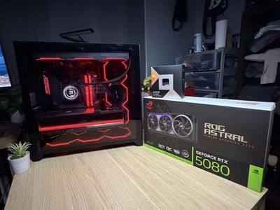 RTX 5080 / 9800x3D High-End Gaming Desktop