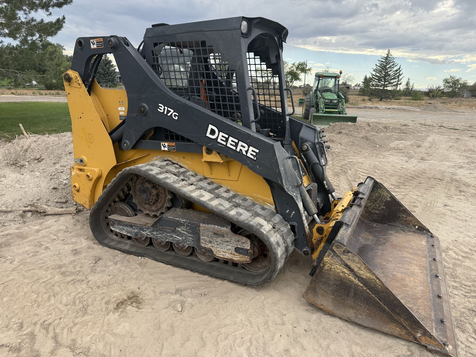 2020 Deere 317g Track Skid Steer