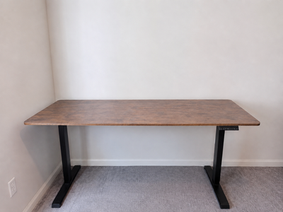 Electric Standing Desk – Excellent Condition