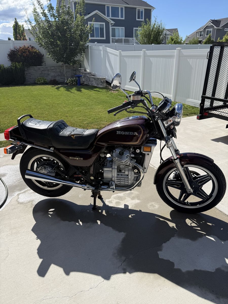 1982 Honda GL500 Silver Wing Motorcycle