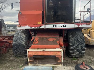 Massey Ferguson 8570