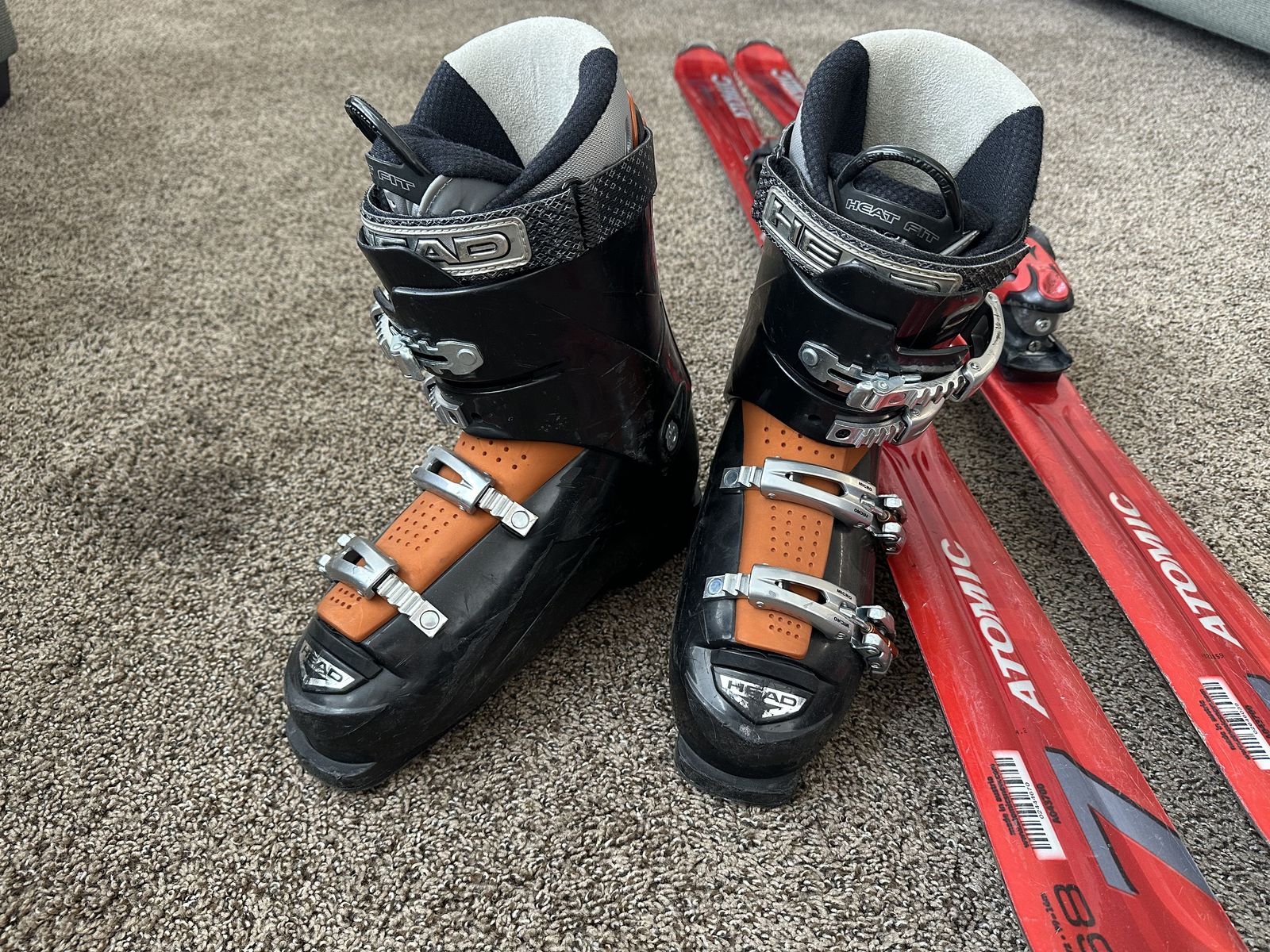 Men's Skis and Boots size 9.5-10