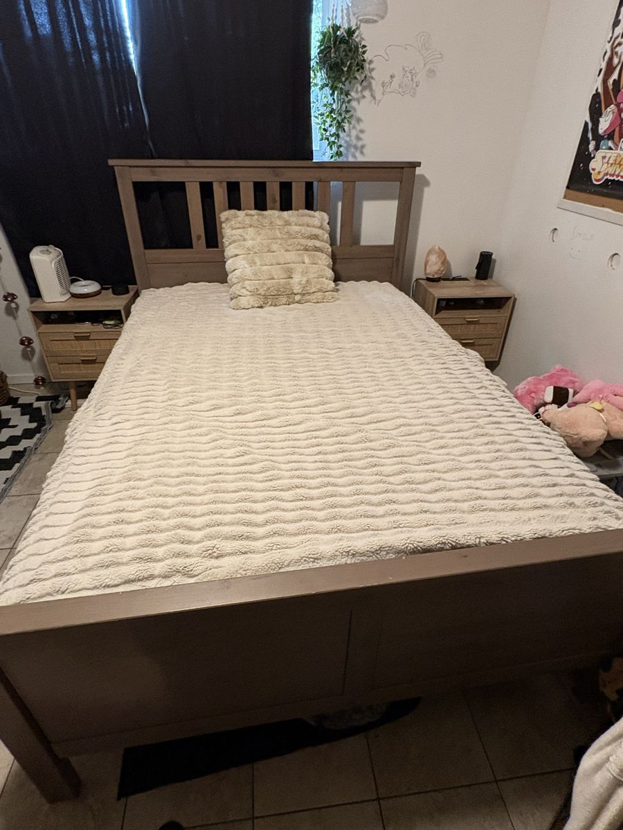 Full bedroom 