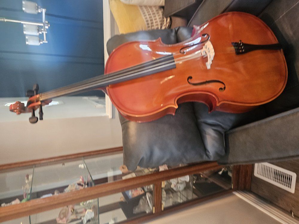 full size cello only 1 YEAR OLD