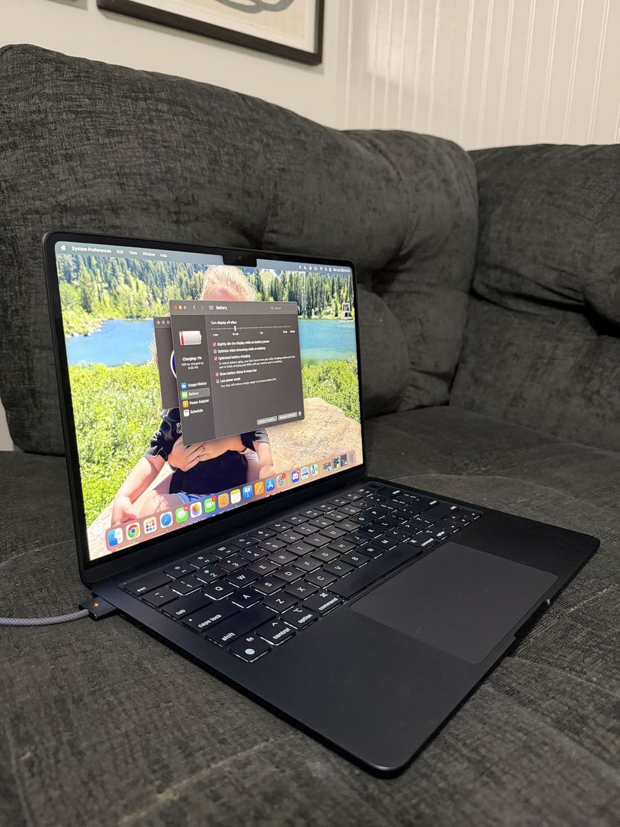 MacBook Air M2 2022