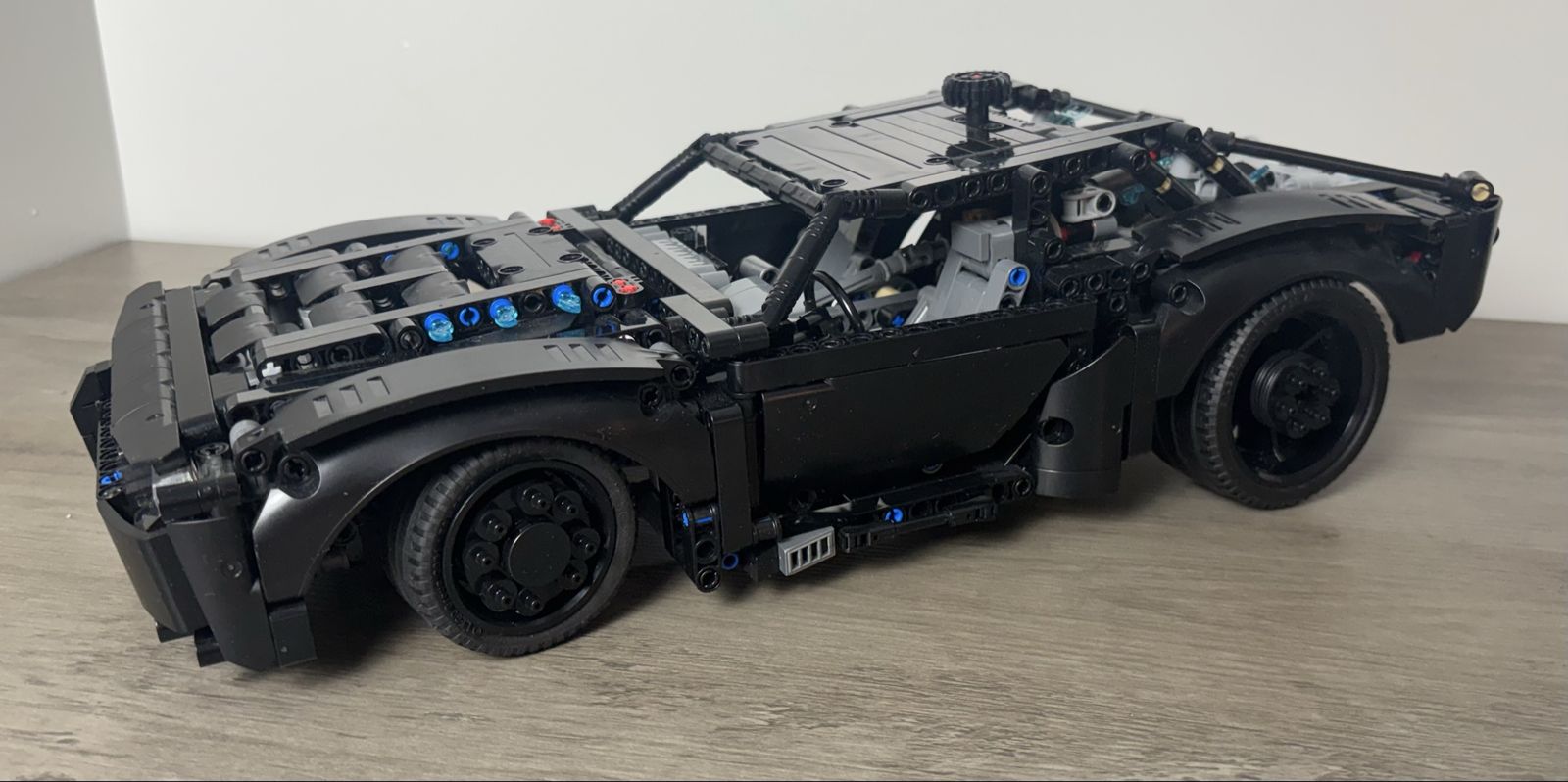 LEGO 42127 LEGO Technic The Batman Batmobile