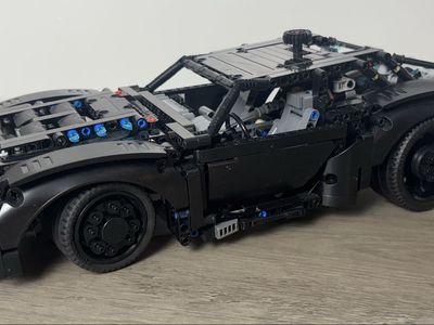 LEGO 42127 LEGO Technic The Batman Batmobile