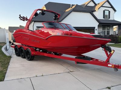 2023 MB B52 Alpha 23’ Only 69 Hours