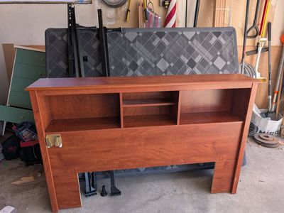 Queen size wood headboard shelf