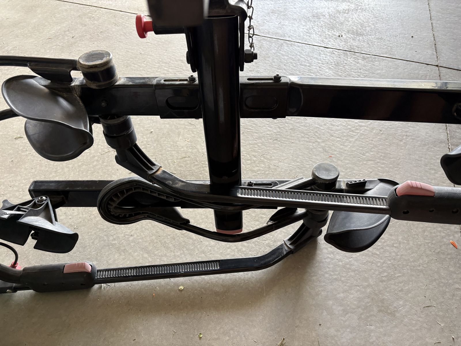 Yakima 2-Bike Hitch Rack - Locking Pin, Keys & Anti-Wobble Hardware Included