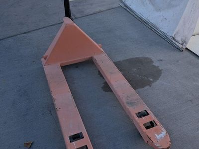 Harbor Freight 5,000 LB Capacity Pallet Jack - Heavy Duty Pallet Truck