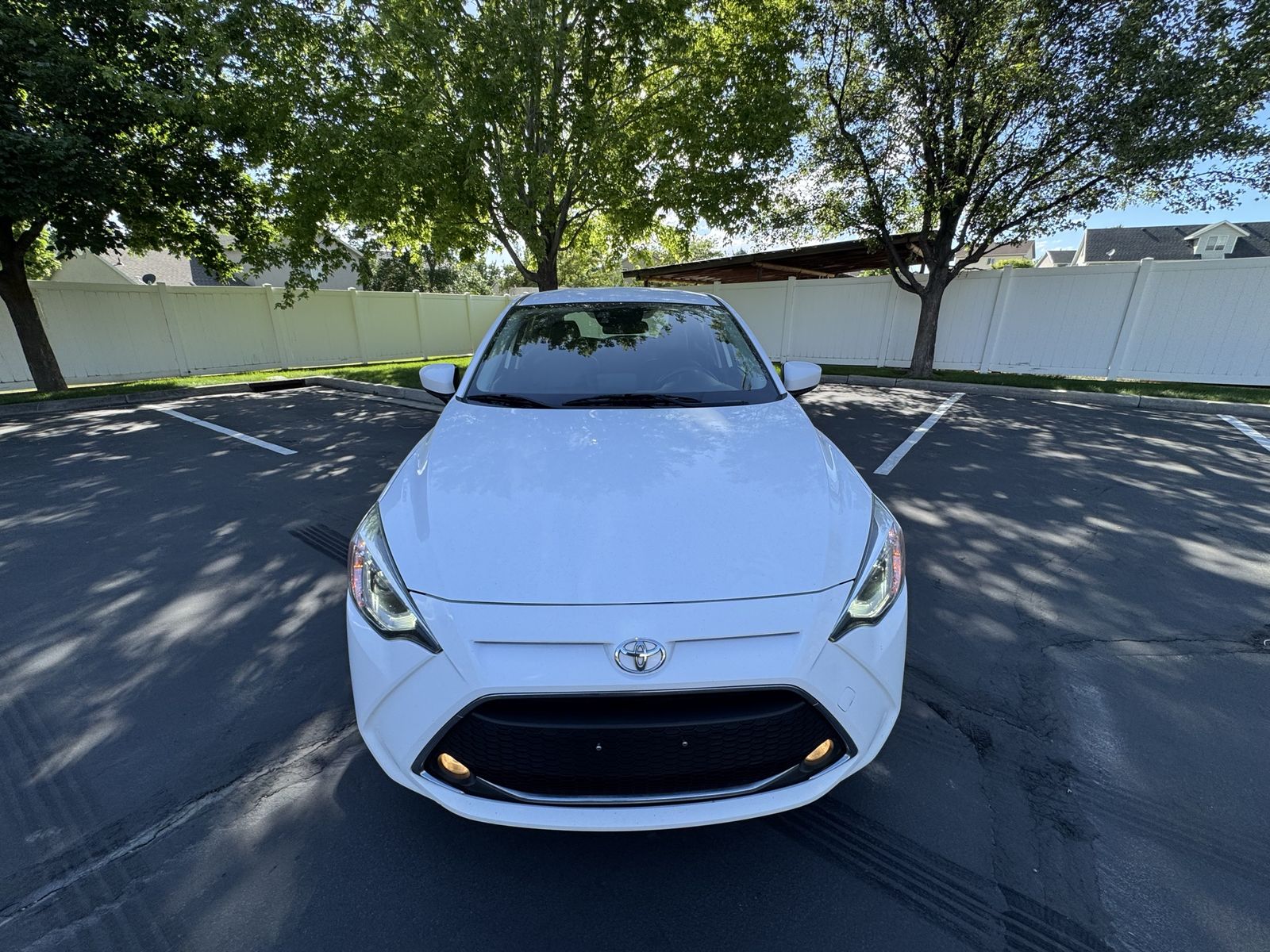 2020 Toyota Yaris Hatchback XLE