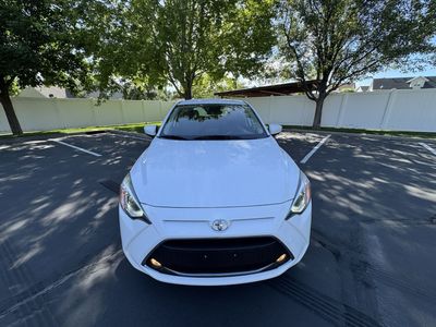 2020 Toyota Yaris Hatchback XLE