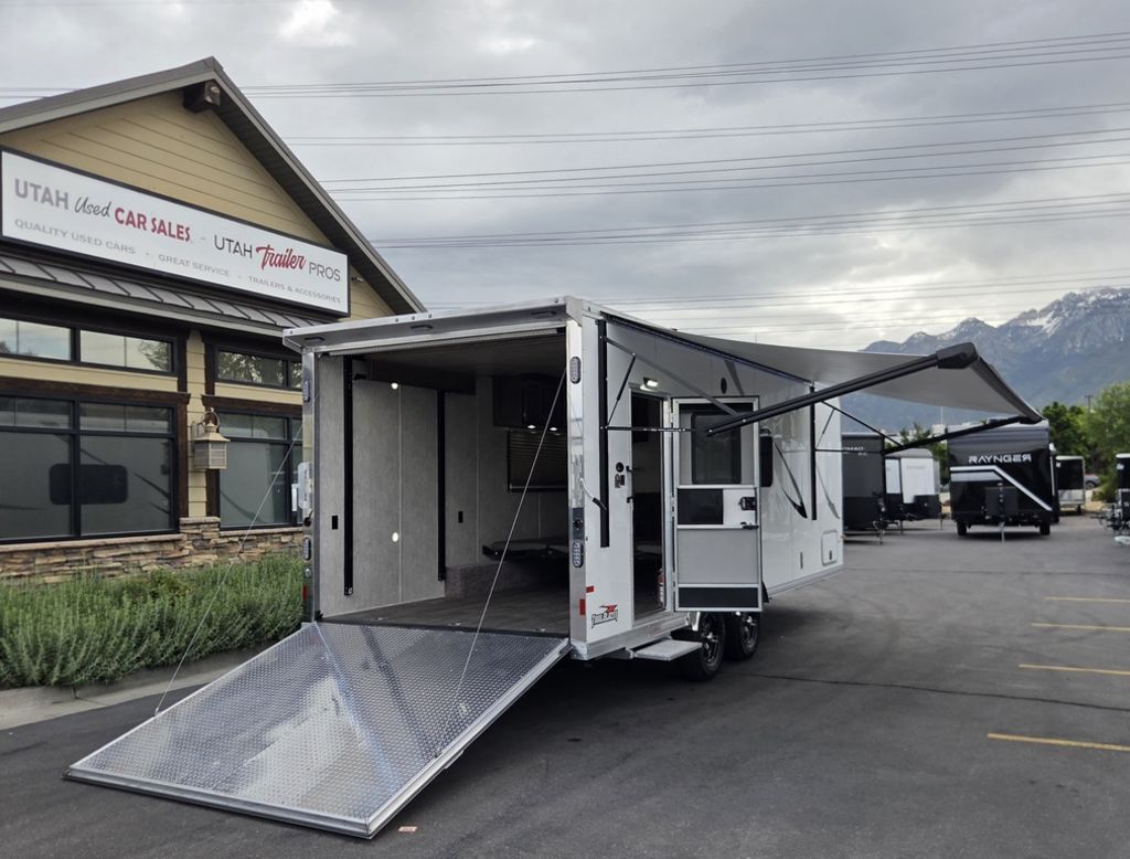 8x24 / 8.5x24 Sundowner Toy Hauler Travel Trailer Aluminum Enclosed Sundowner Trailers 2026