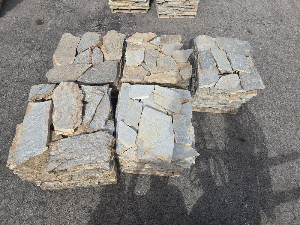 Frost White 2" flagstone