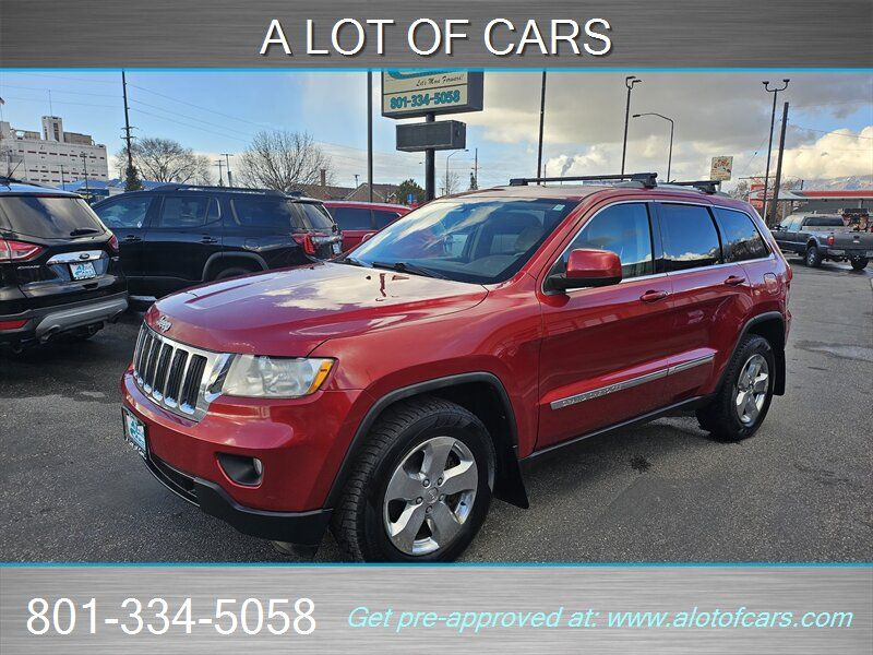 2011 JEEP GRAND CHEROKEE Laredo