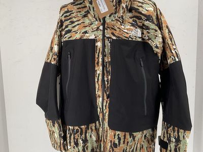 The North Face Men's Summit Series Gore-Tex Jacket