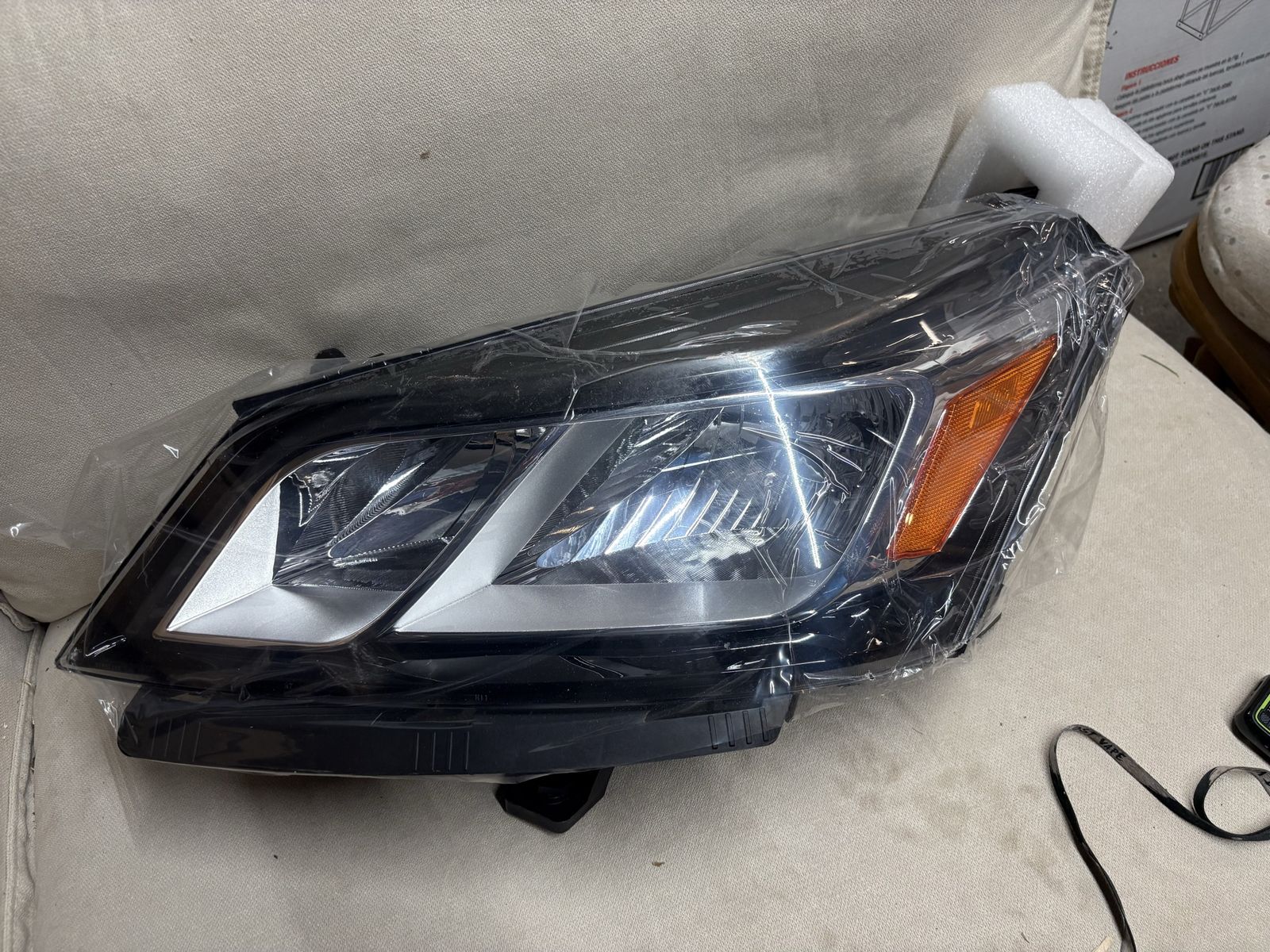 2013 To 2017 Chevy Traverse Headlight Assembly