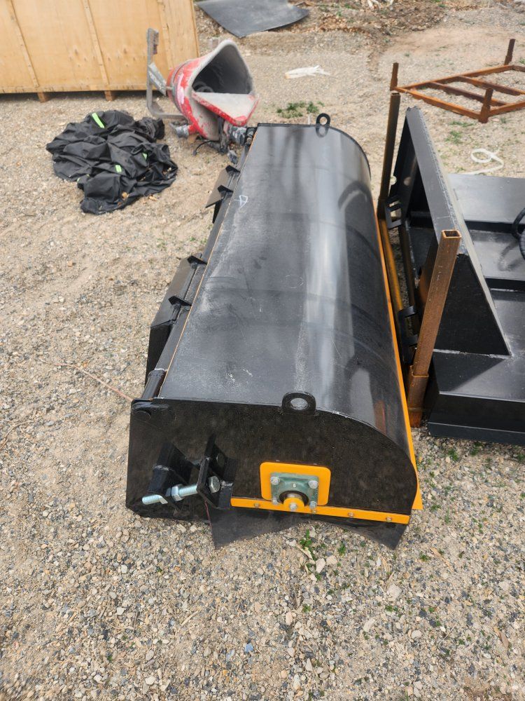 new 72 inch skid steer box broom