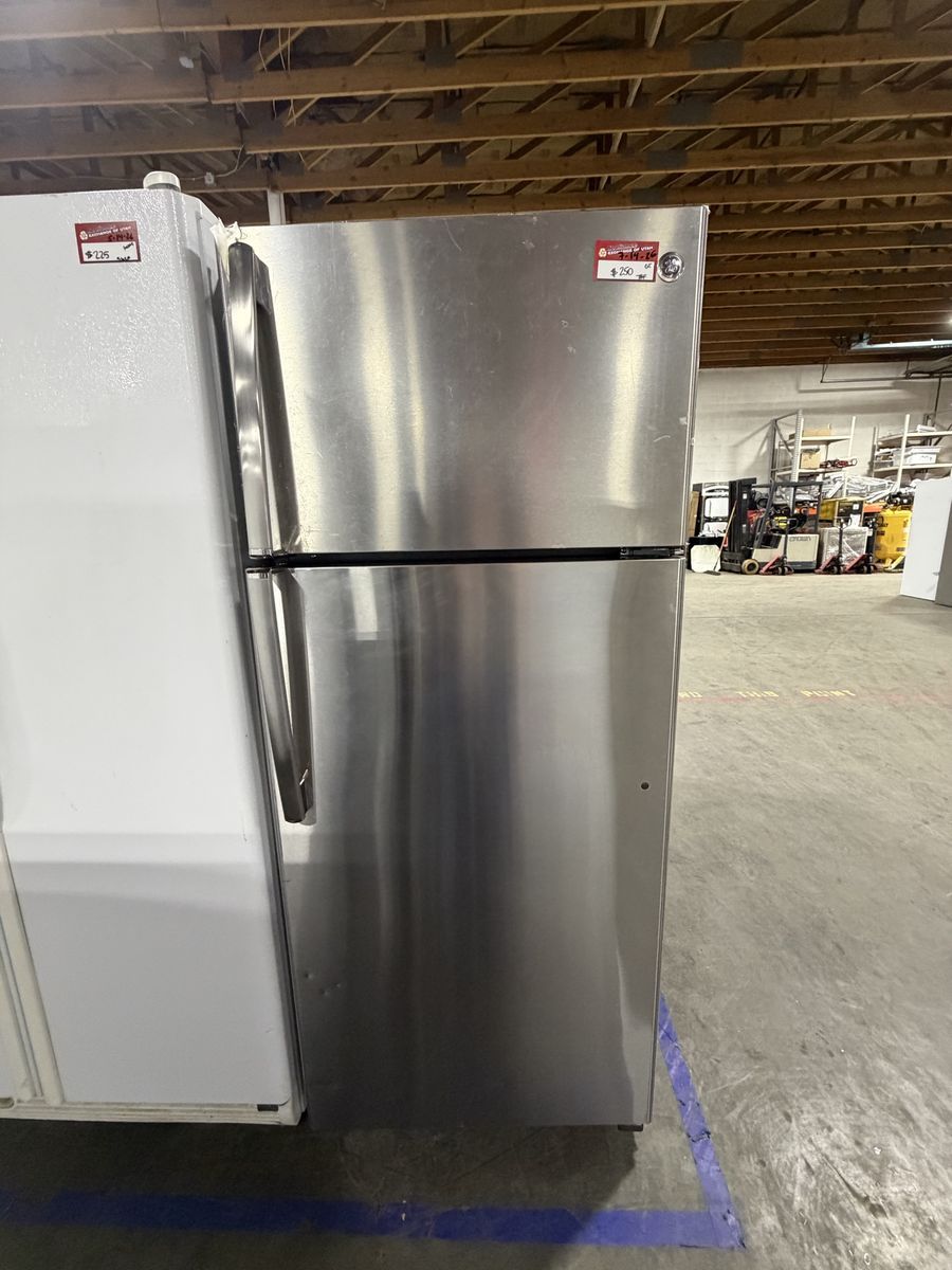 GE Appliances Stainless Steel Top Freezer Refrigerator