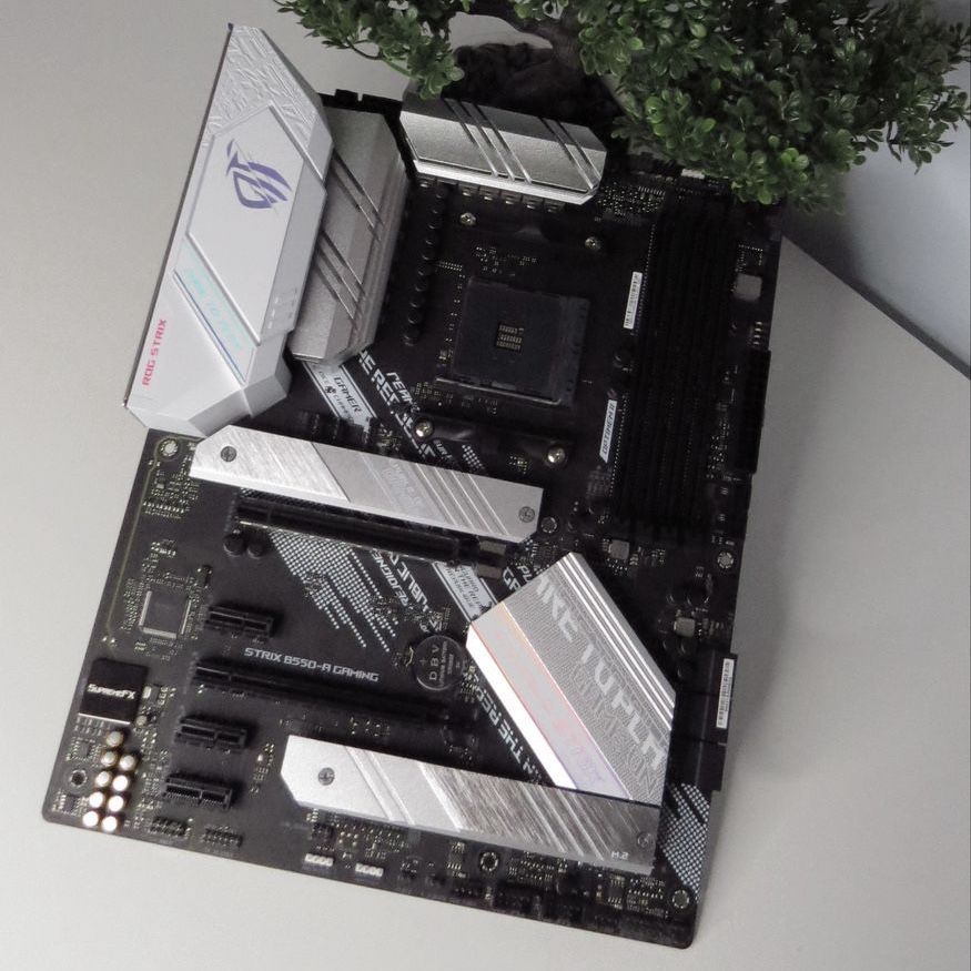 MOTHERBOARD ASUS ROG STRIX B550-A AM4 UNTESTED