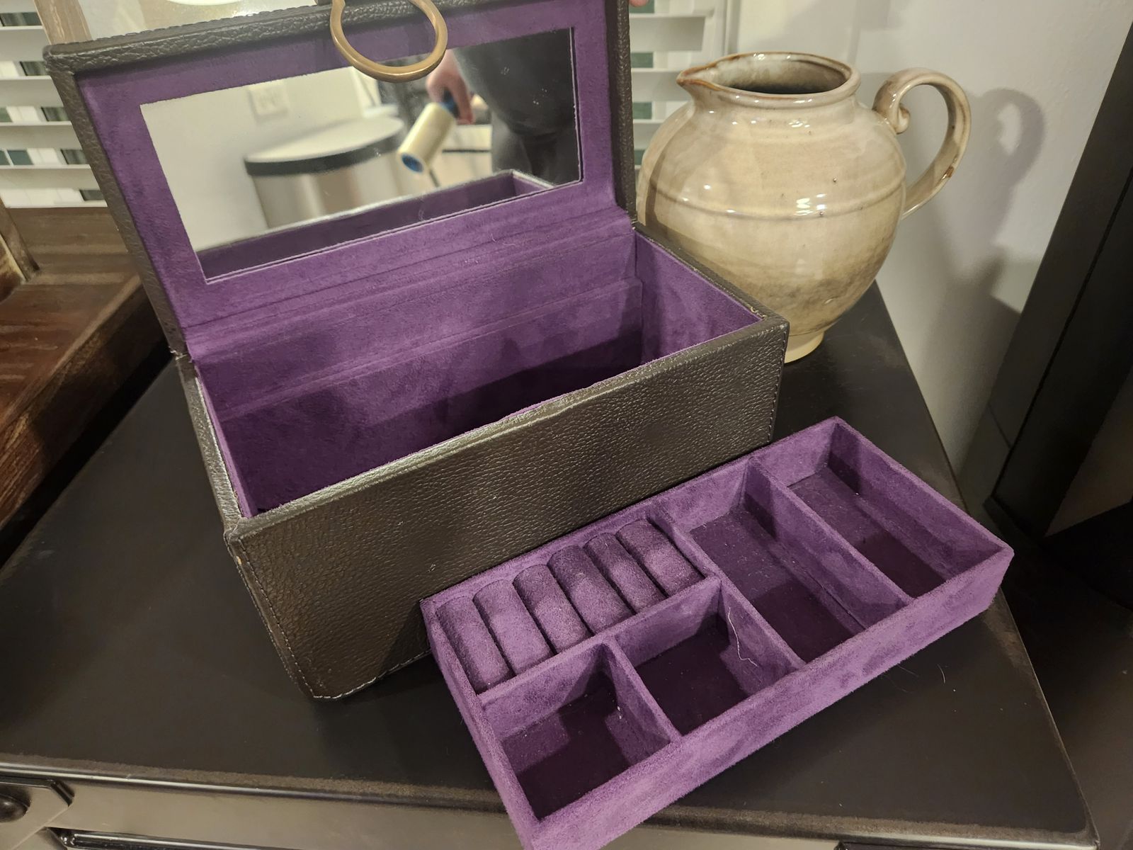 Main image 5