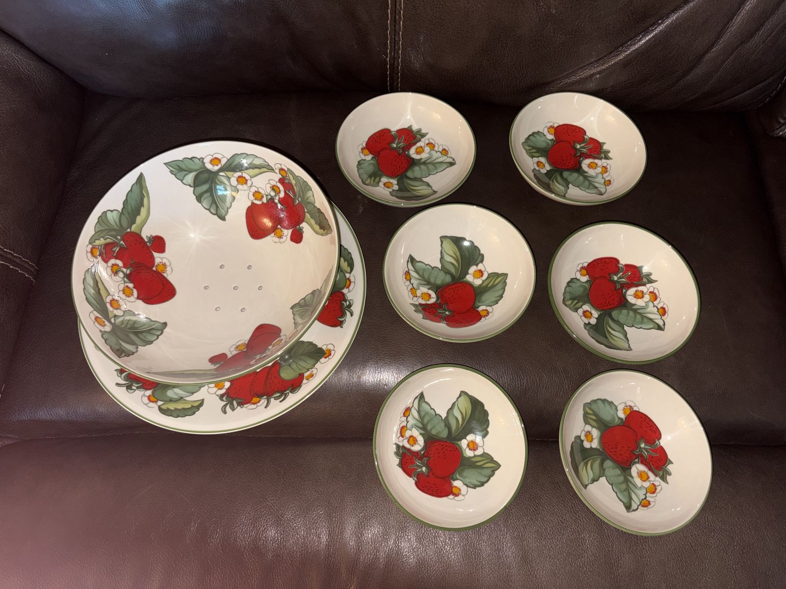Villeroy and Boch strawberry set