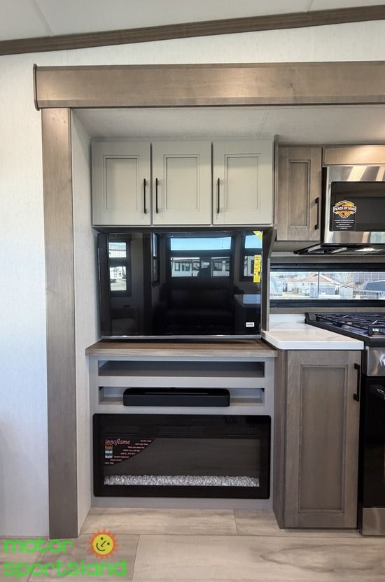 Main image 19