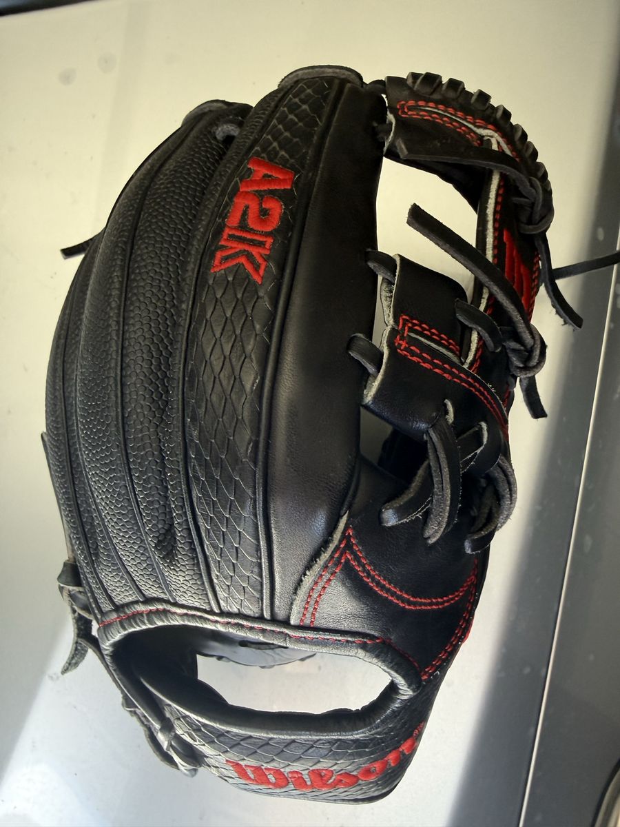 Wilson A2K