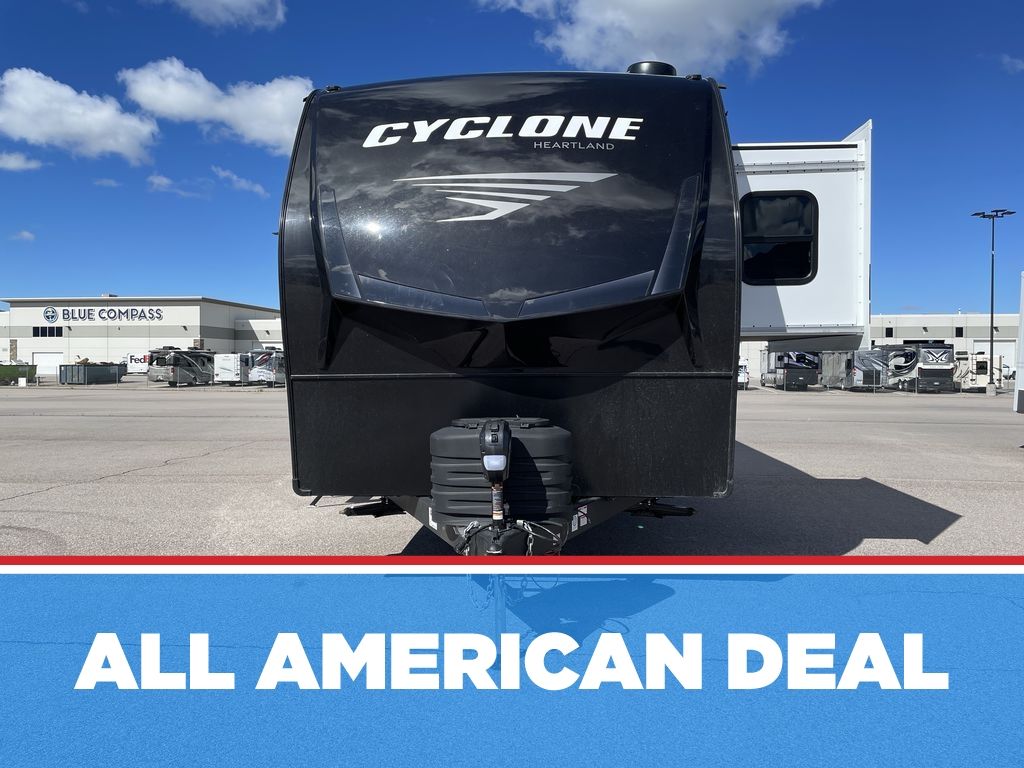 New 2026 Heartland CYCLONE 2214