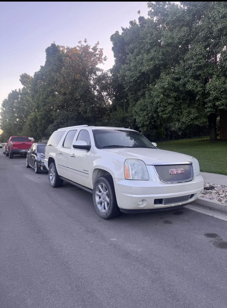 GMC Yukon Denali SUV - White