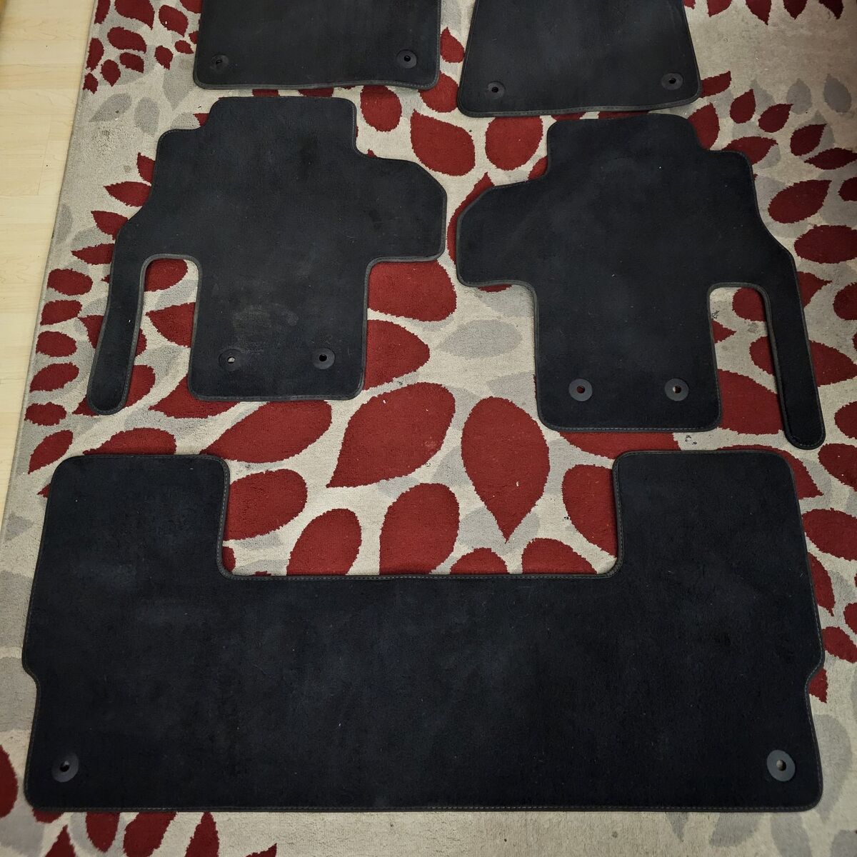 Jeep Wagoneer floor mats