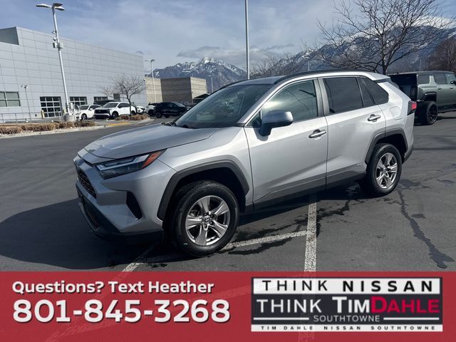 2023 Toyota RAV4 XLE