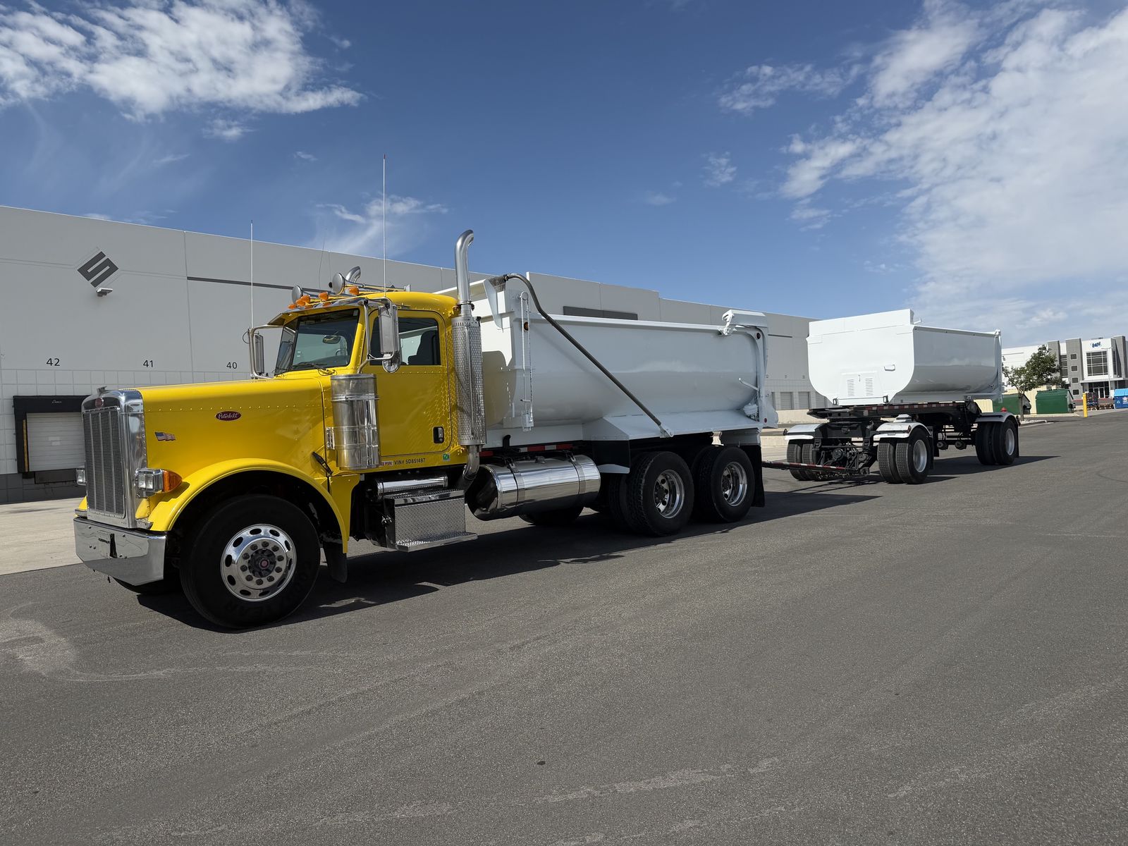 Peterbilt 379 - Dump Truck Transfer Set - Cat Power - Very Nice